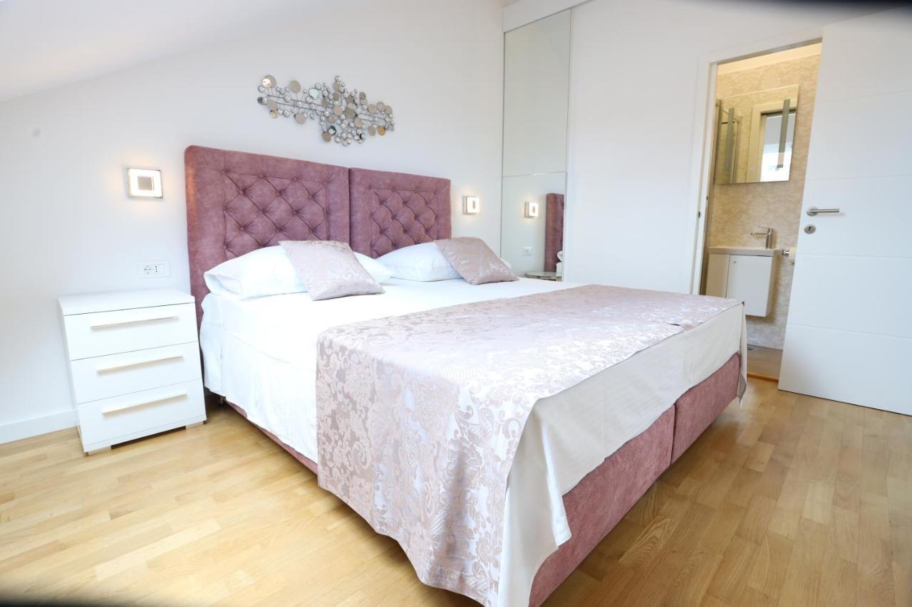 Apartman View